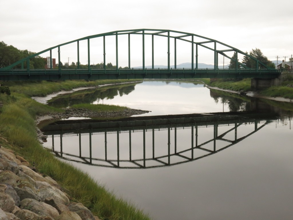 Bridge over Rivière Ouellr